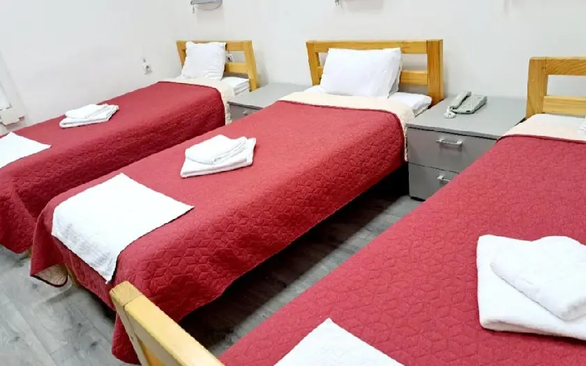 hotel-pirot-2-bed-room_no6_5