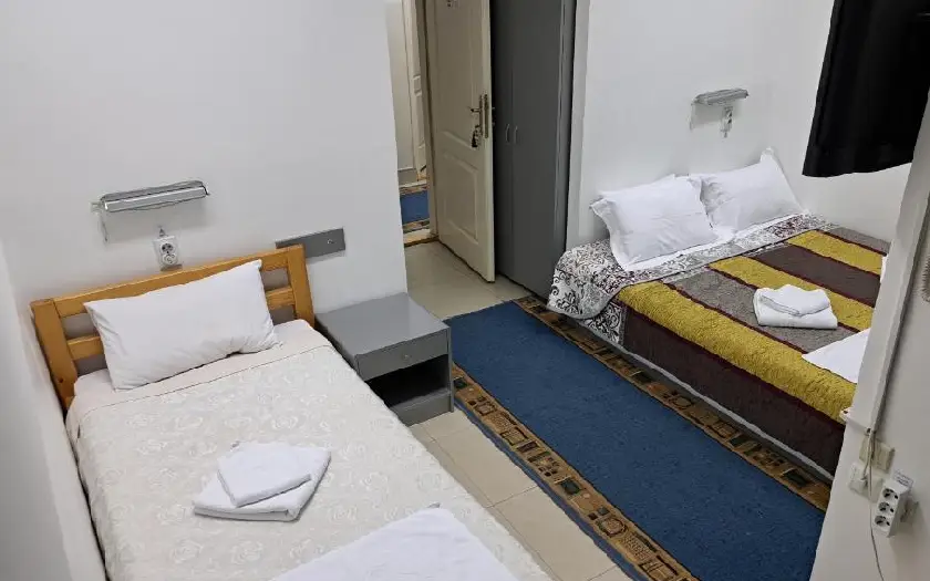 hotel-pirot-2-bed-room_no9_4